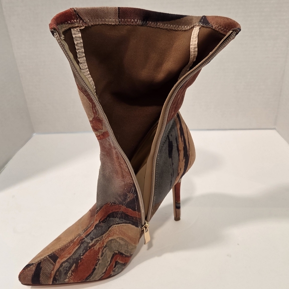 NEW Viviana Multicolor Artistic Heeled Boots - Picture 6 of 7